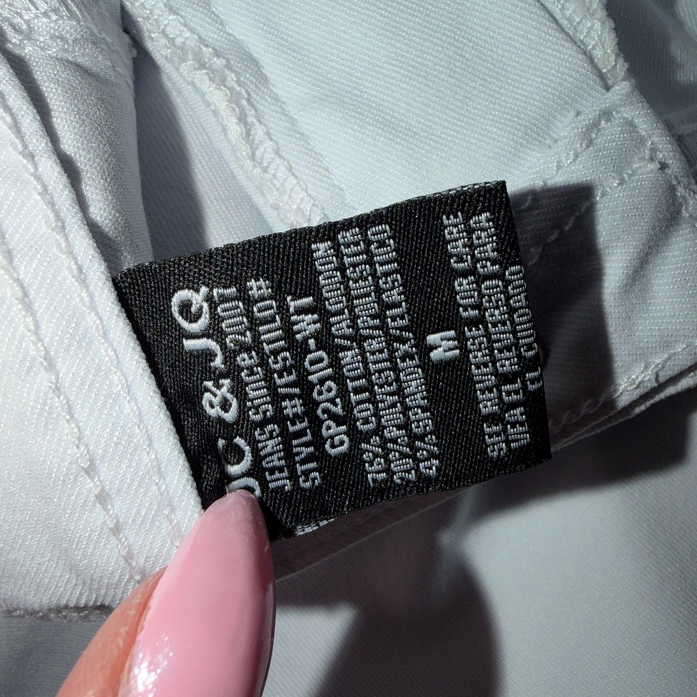 NWOT WOMENS JCJQ MEDIUM STRETCH White Women's Jeans FLARES BOUTIQUE - Picture 6 of 6